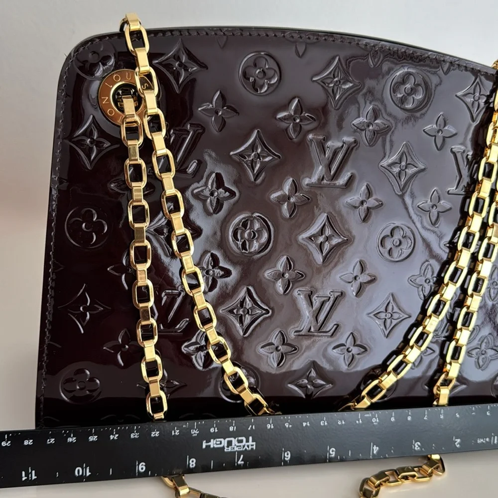 Louis Vuitton *LIKE NEW* Vernis Leather Amarante MM Virginia Bag with Gold Chain - Picture 4 of 16